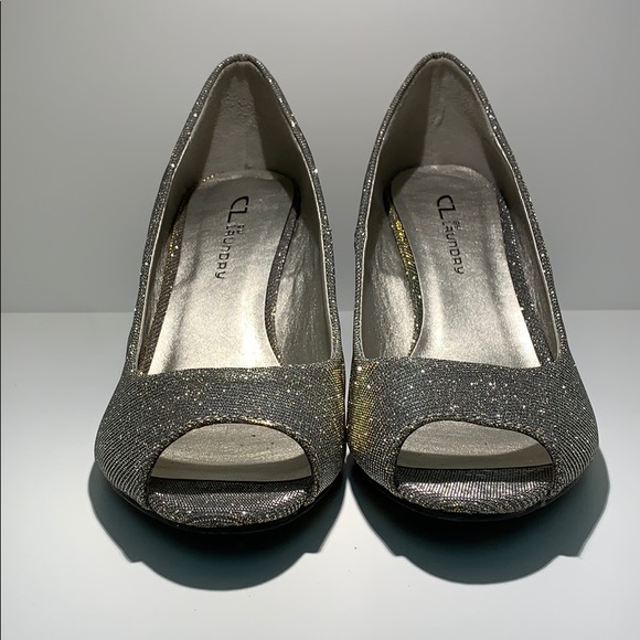 Shimmery wedges - Picture 2 of 3